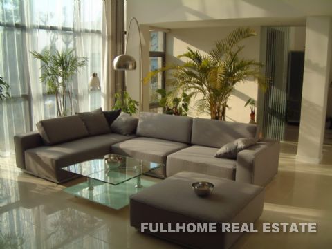 Modern Villa - 4 bedroom apartment in Shanghai, Qingpu, Suburb